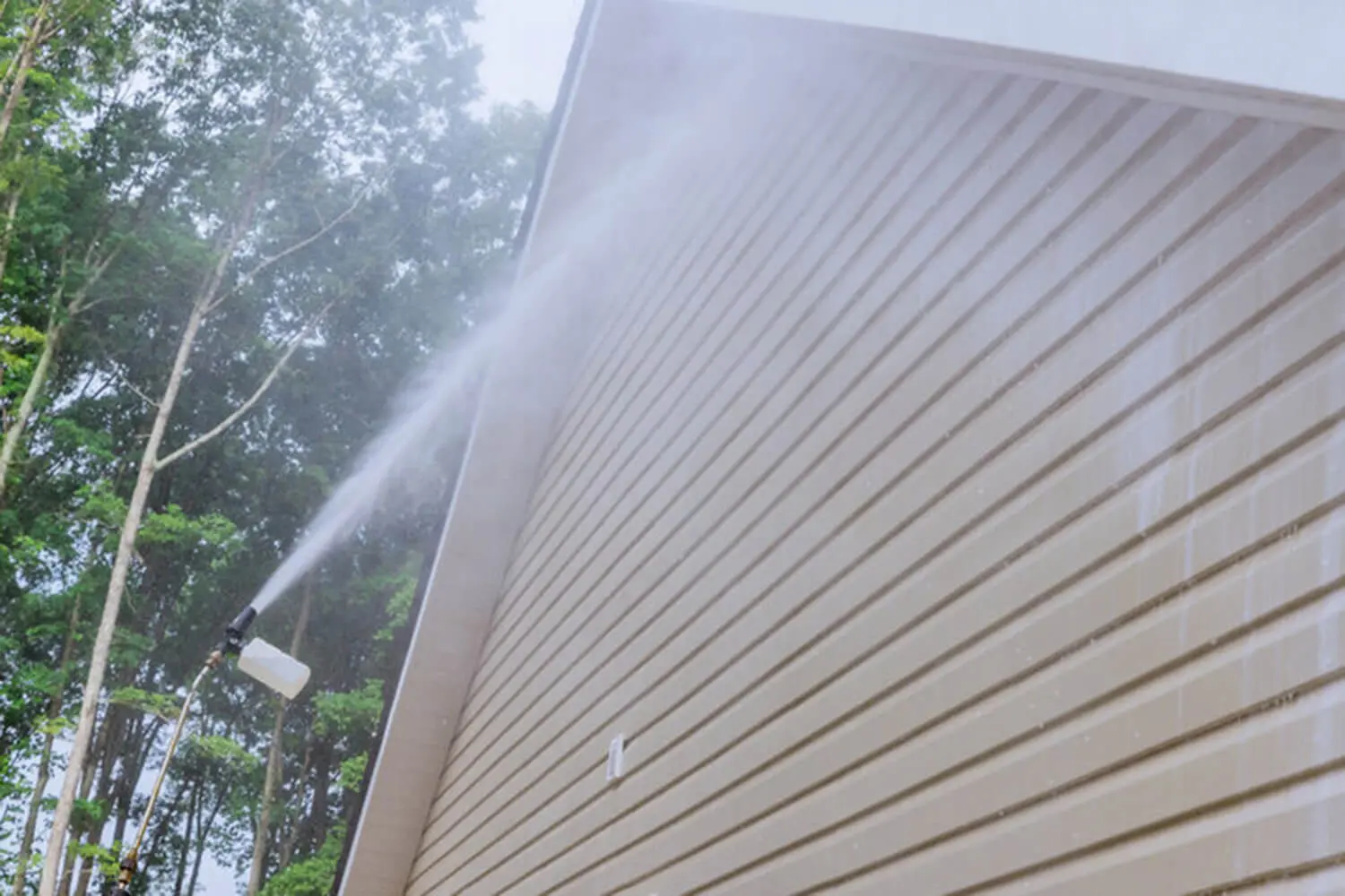 pressure washing before exterior painting