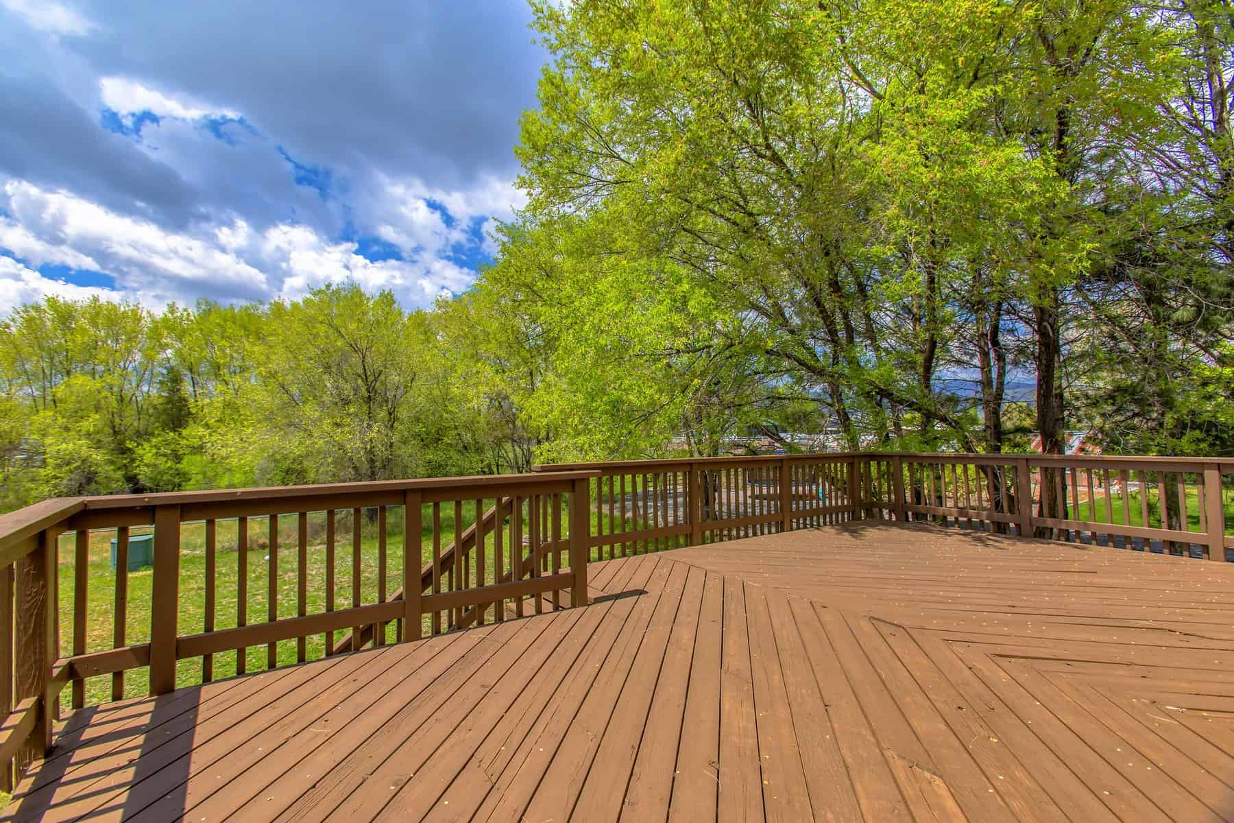 Deck Painting and Staining