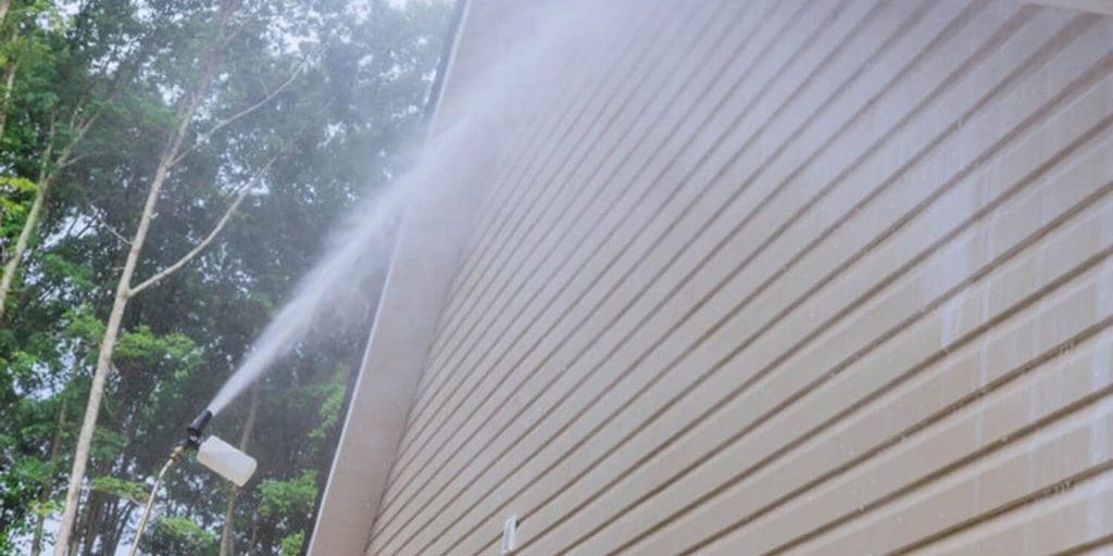 pressure washing before exterior painting